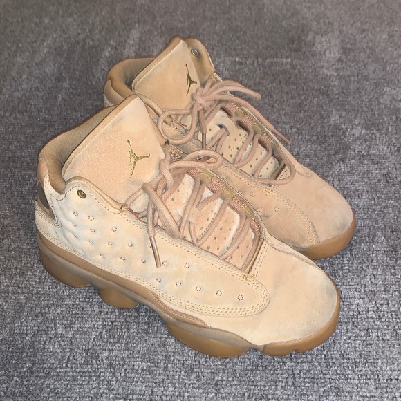 Jordan 13 Retro Shoes - Picture 2 of 7